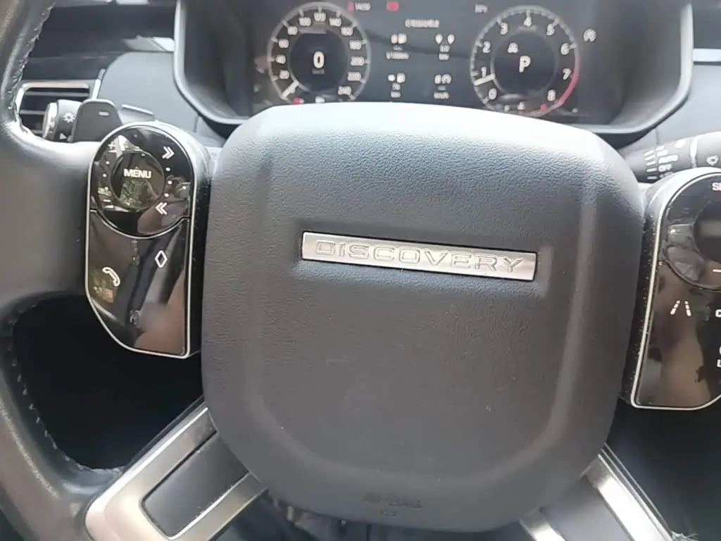 Land Rover Discovery 2021 — ფოტო 7/20