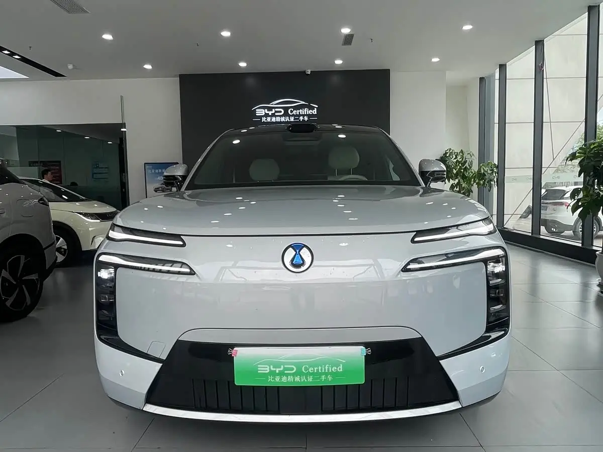 Denza N8L 2025 — Photo 2/15