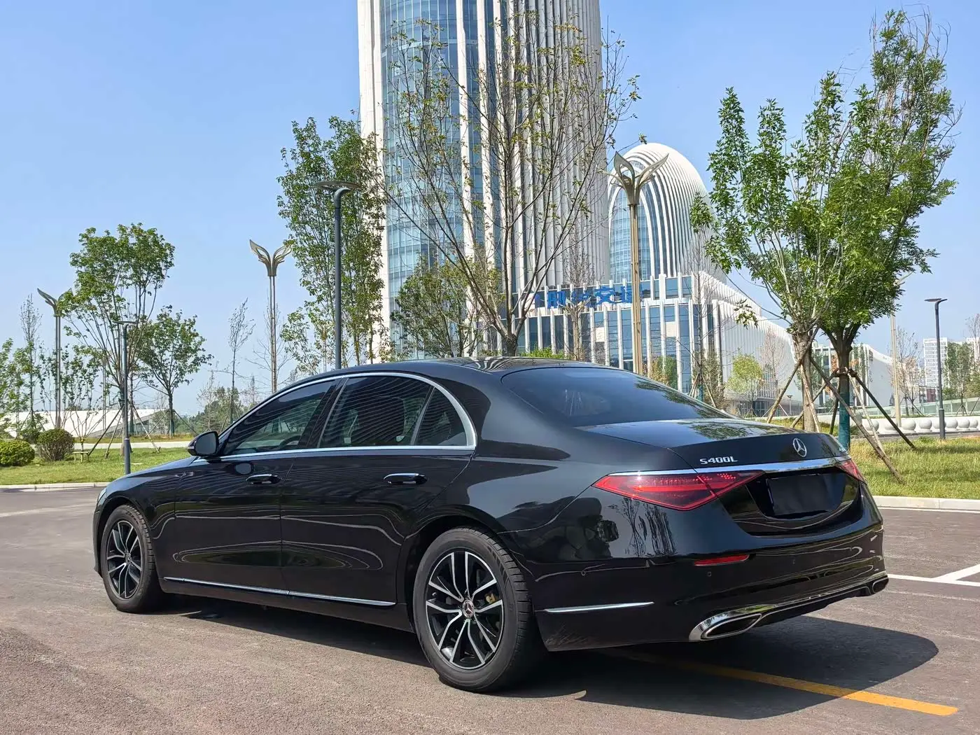 Mercedes-Benz S-Class 2022 — Photo 6/9