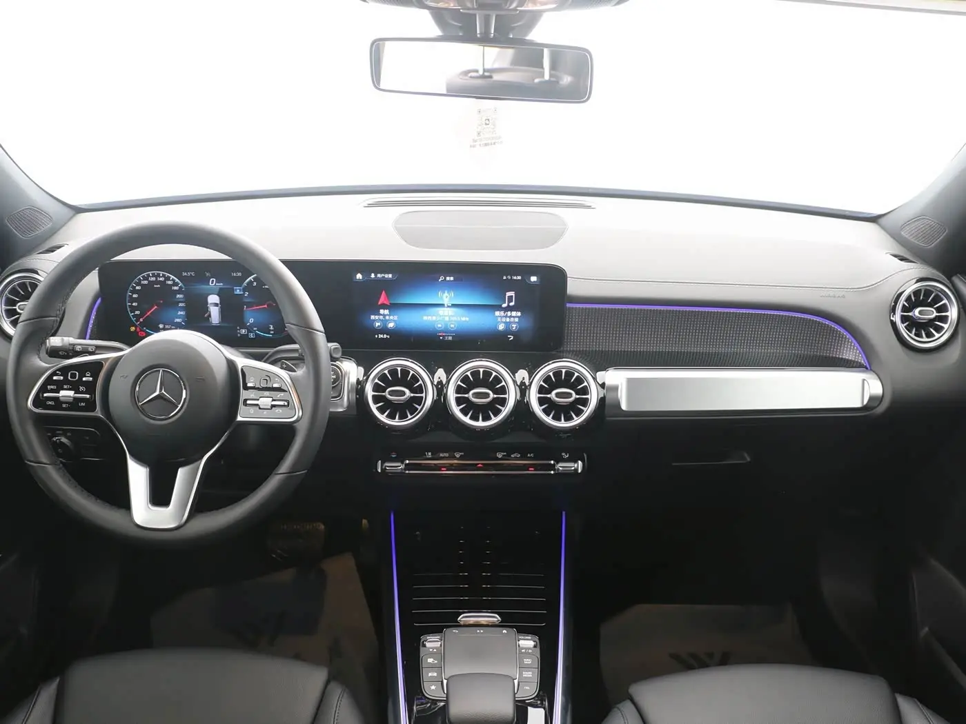 Mercedes-Benz GLB 2021 — Фото 9/16