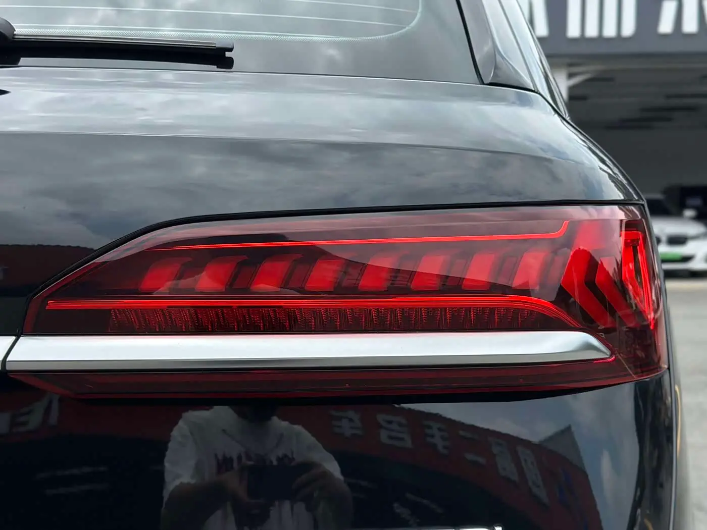 Audi Q7 2022 — Фото 5/19
