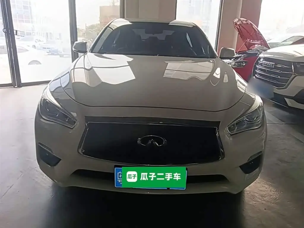 Infiniti Q50L, 2022