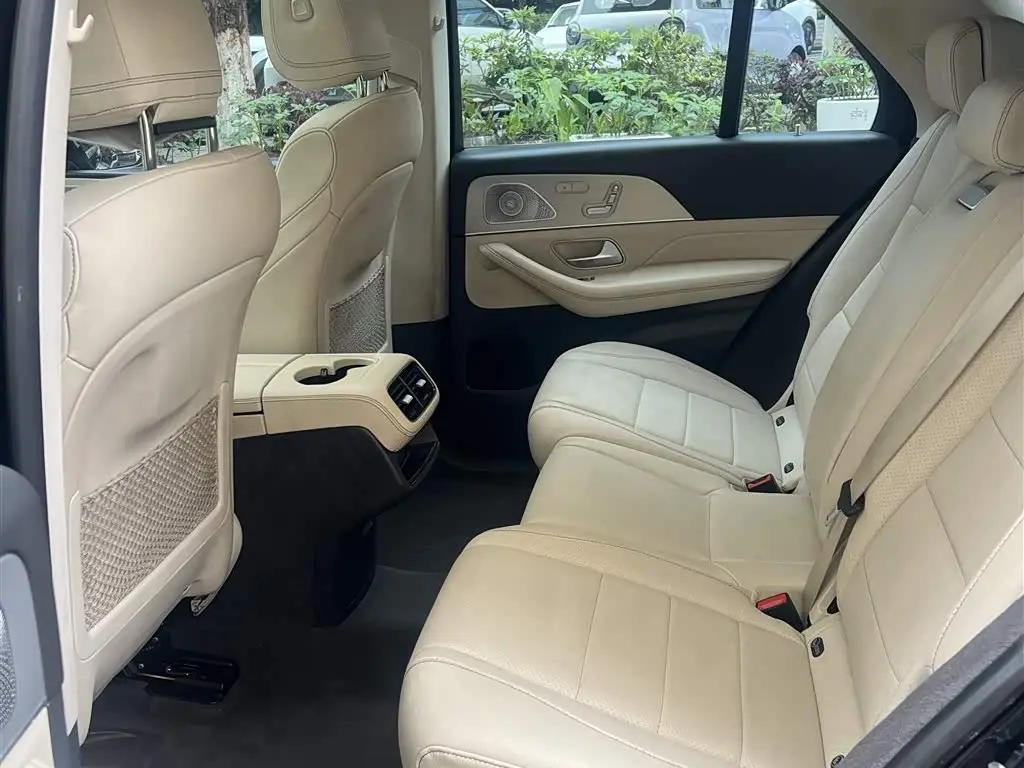 Mercedes-Benz GLE 2020 — Photo 14/18