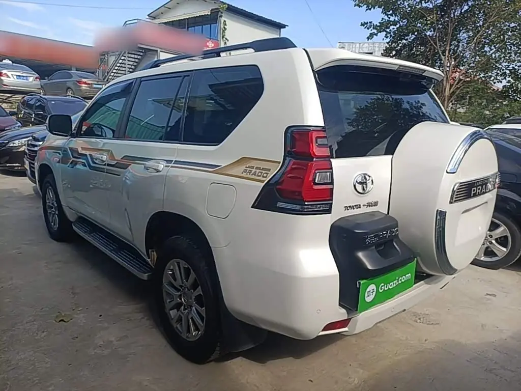 Toyota Prado 2019 — Photo 4/19