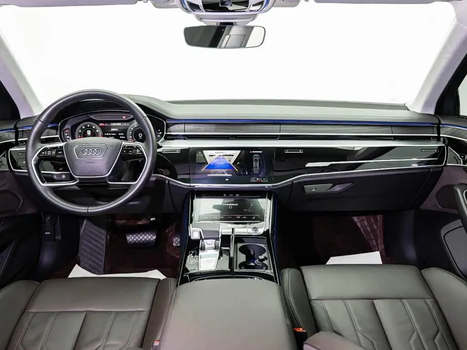 Audi A8 2025 — Фото 12/20