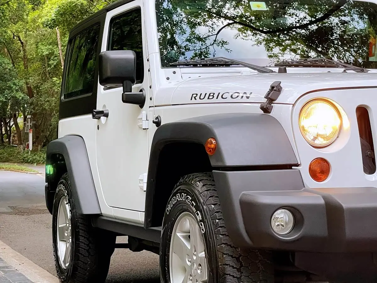Jeep Wrangler 2011 — Şəkil 4/20