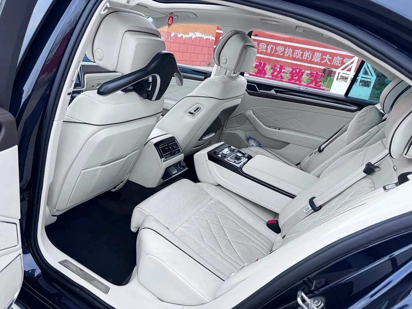Volkswagen Phideon 2020 — ფოტო 5/9