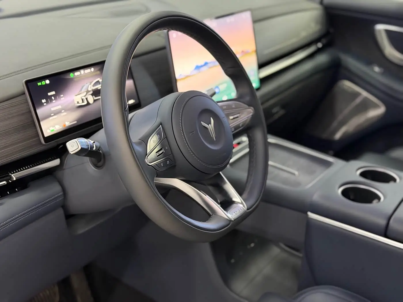 Voyah Auto Voyah Dreamer 2025 — Photo 7/20