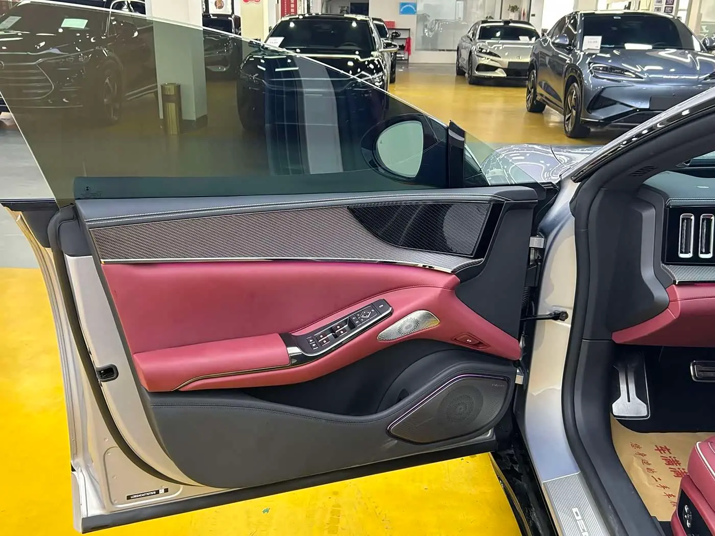 Denza Z9GT 2026 — Photo 6/11
