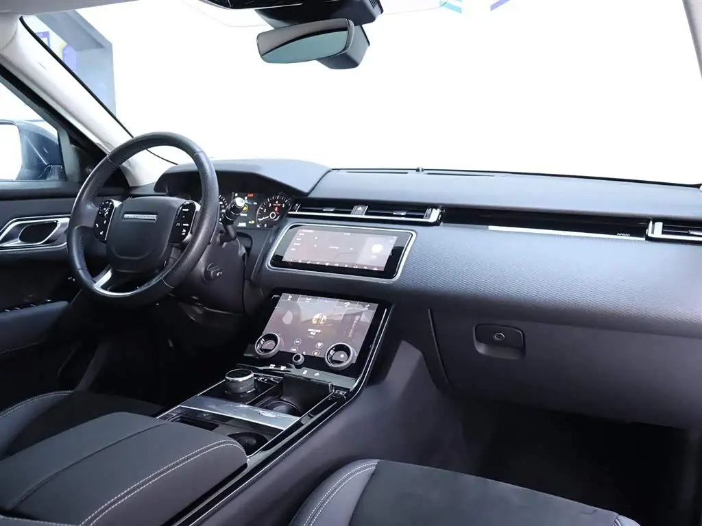 Land Rover Range Rover Velar 2019 — Photo 19/20