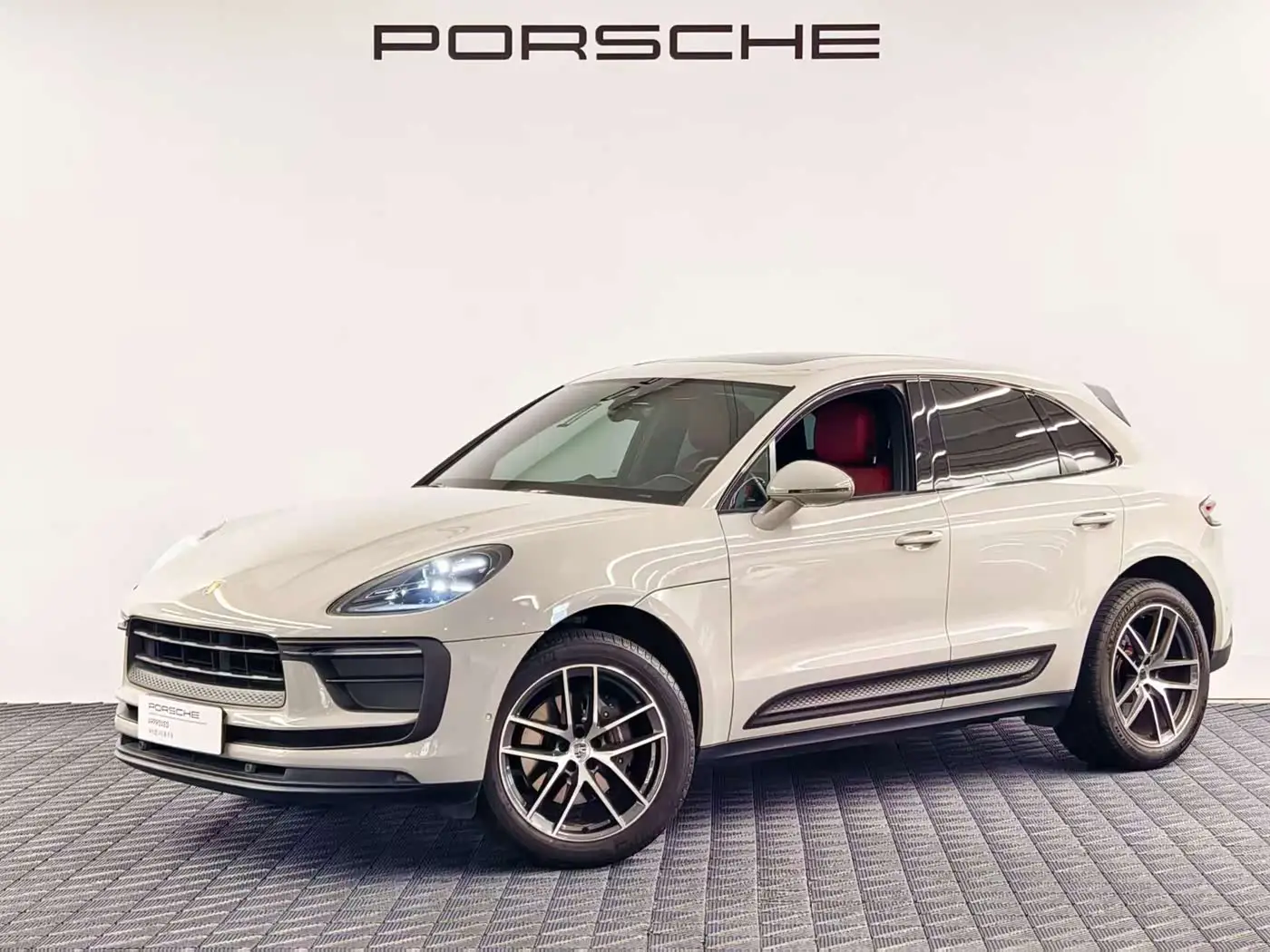 Porsche Macan, 2022