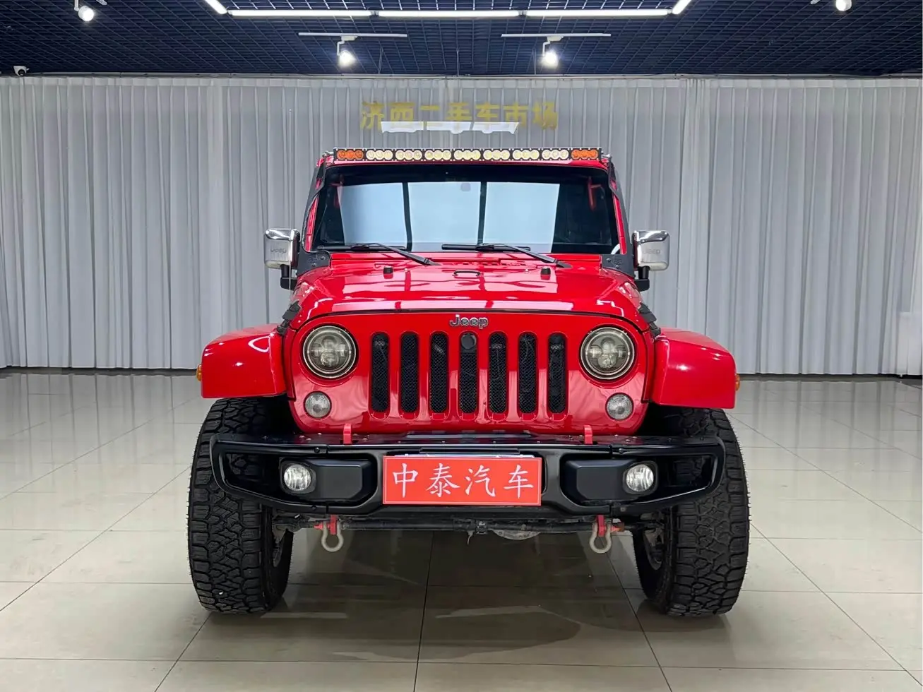 Jeep Wrangler 2015 — Photo 2/19
