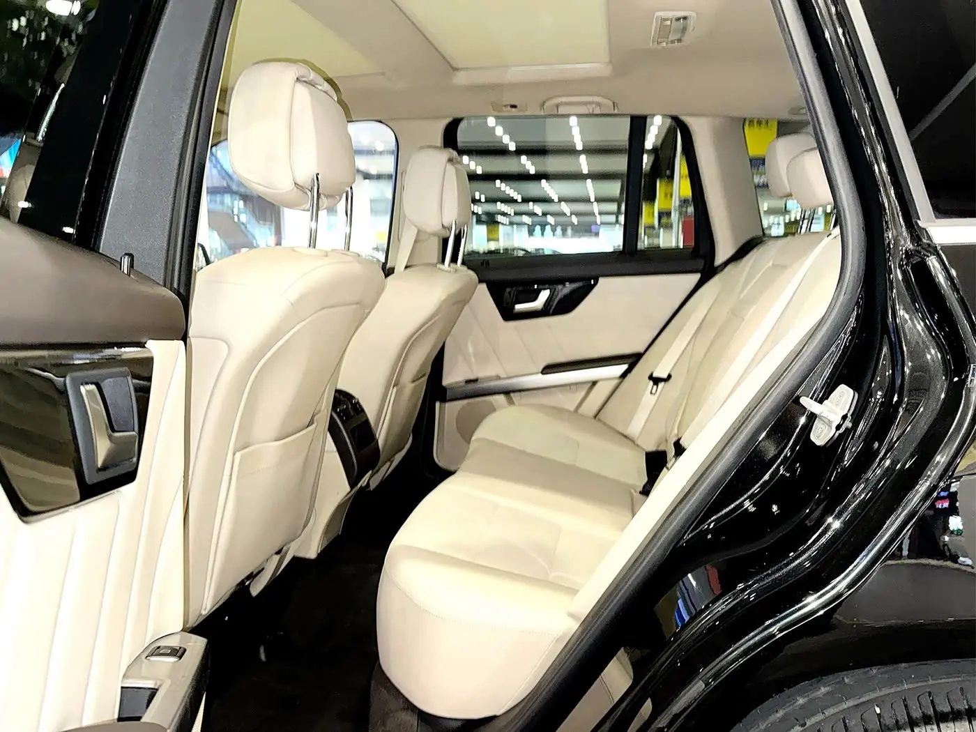 Mercedes-Benz GLK-Class 2015 — Photo 6/11