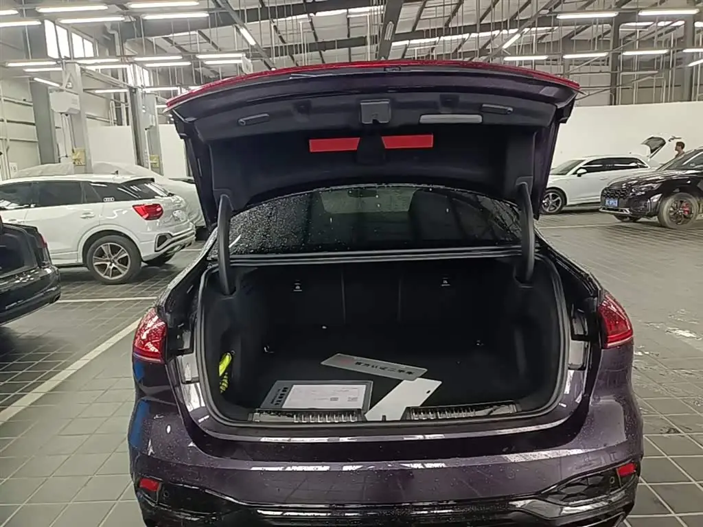 Audi A5L 2025 — Photo 19/20