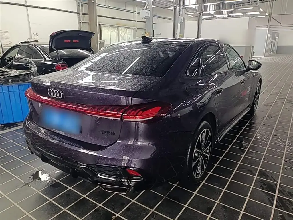 Audi A5L 2025 — Photo 7/20