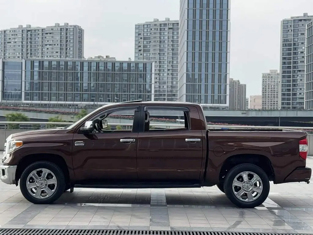 Toyota Tundra 2014 — Фото 16/18