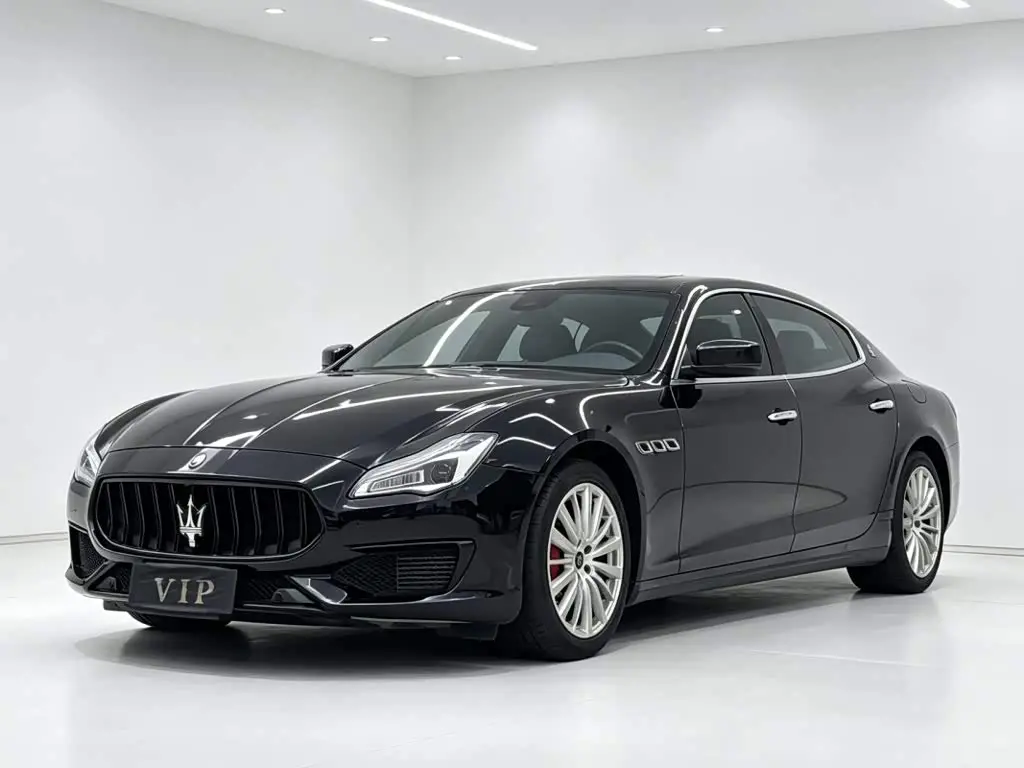 Maserati Quattroporte 2017 — Фото 1/9