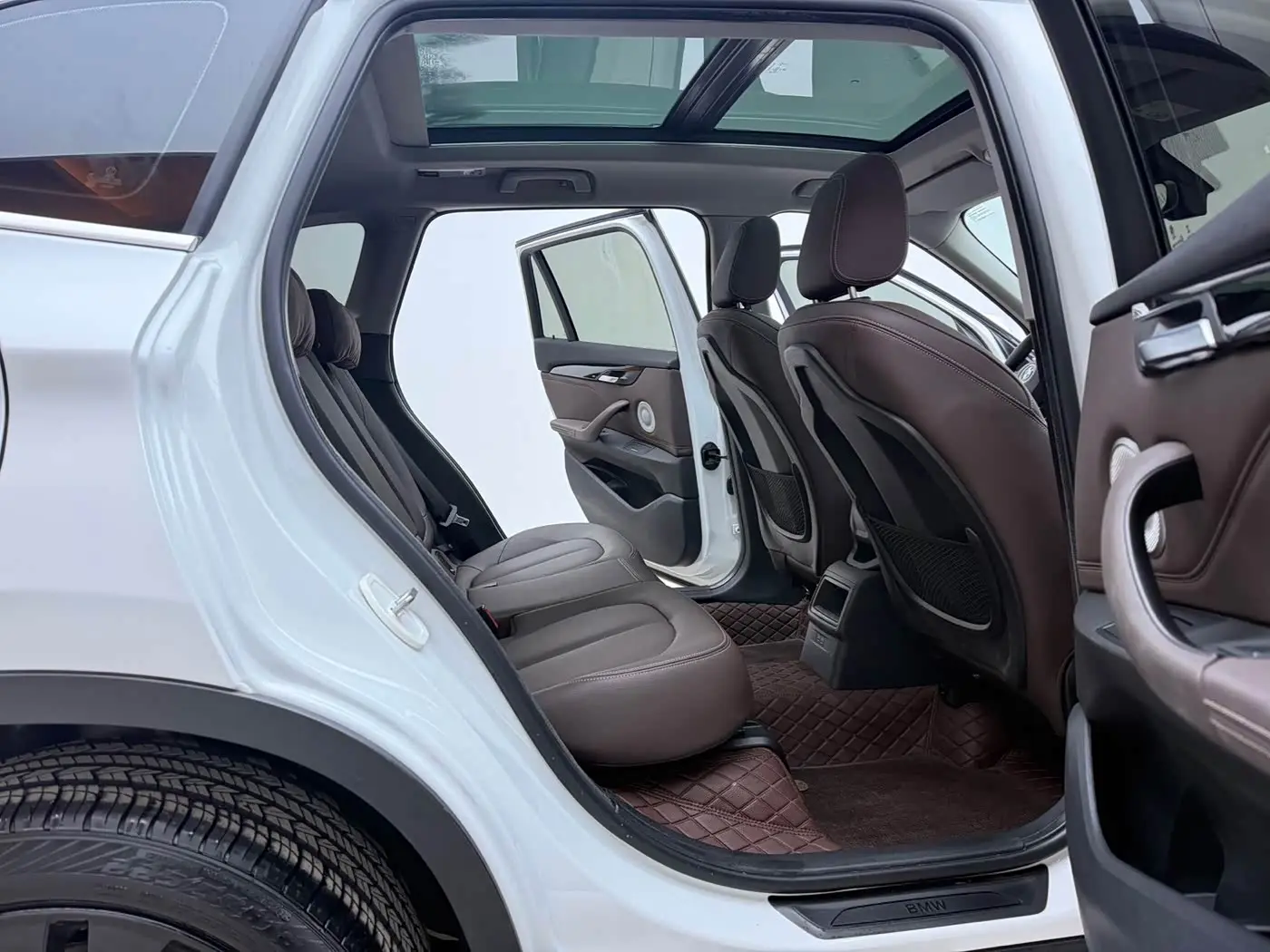 BMW X1 2023 — Photo 16/20