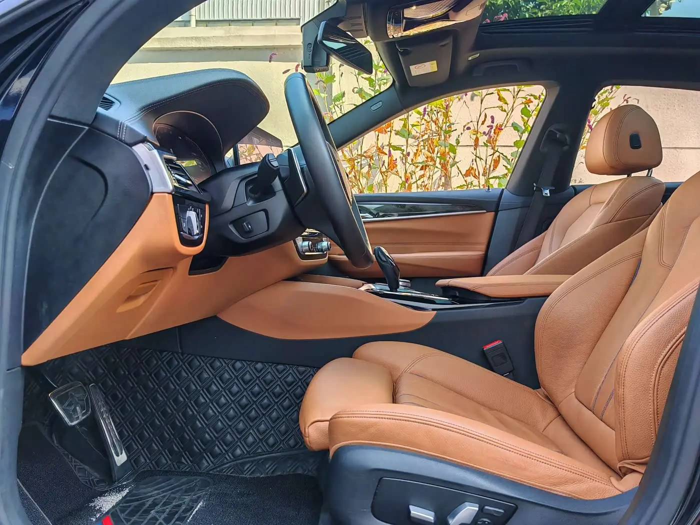 BMW 6 Series GT 2020 — ფოტო 13/20