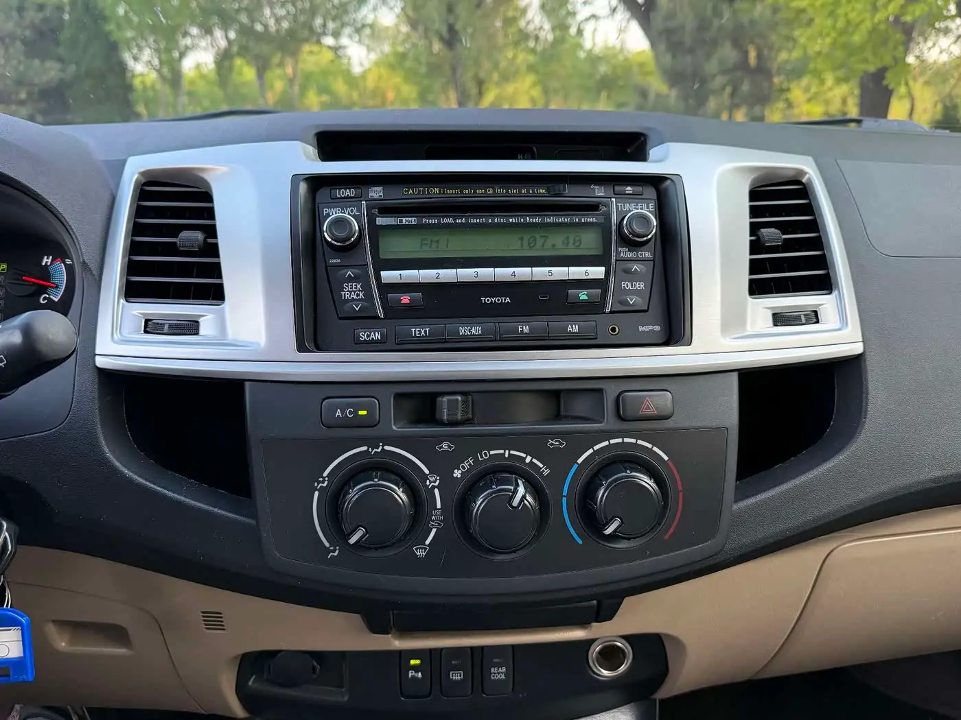 Toyota Fortuner 2016 — Фото 16/19