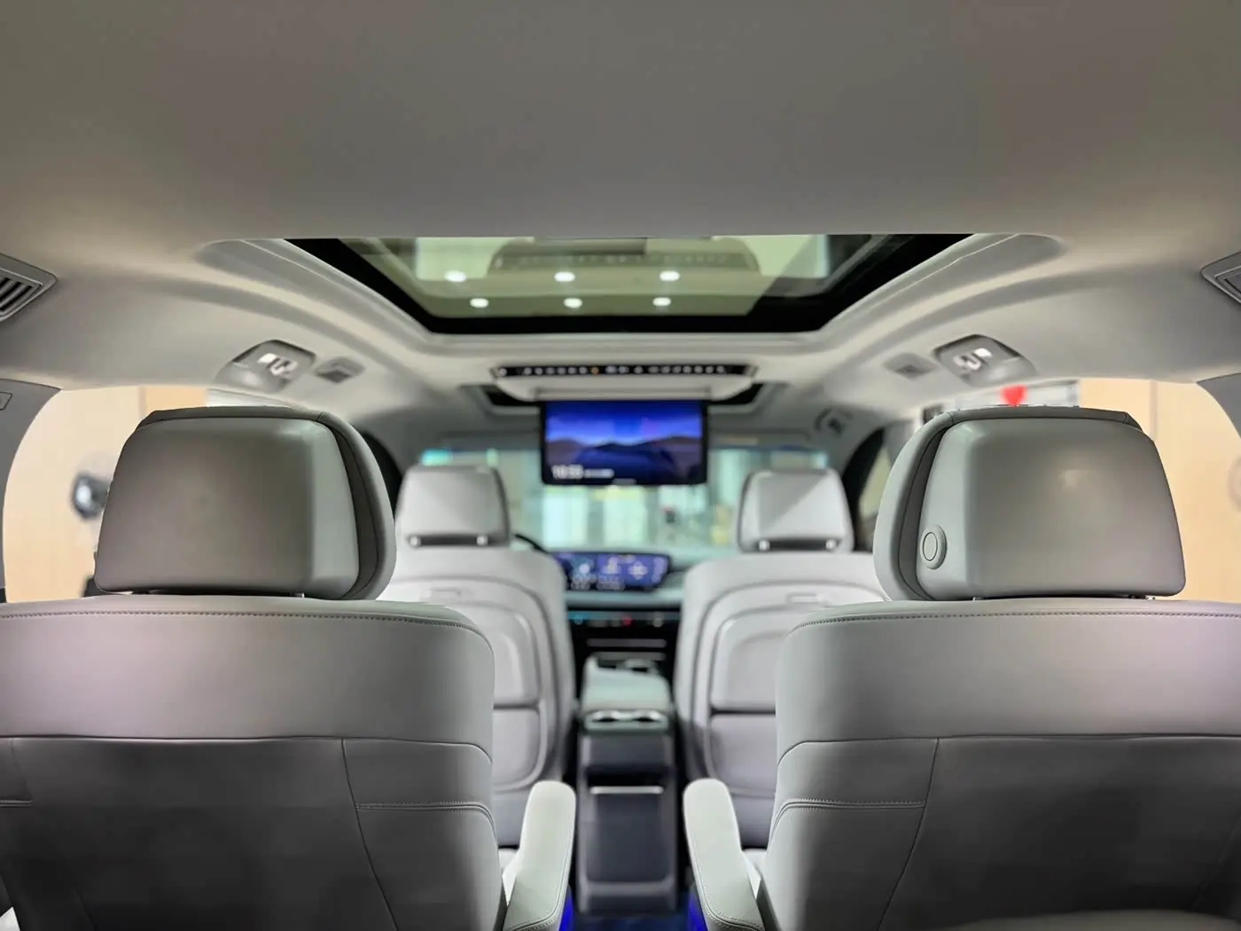 Buick GL8 2024 — Photo 19/20