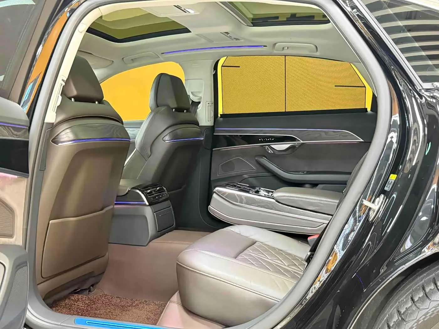Audi A8 2021 — Photo 12/12