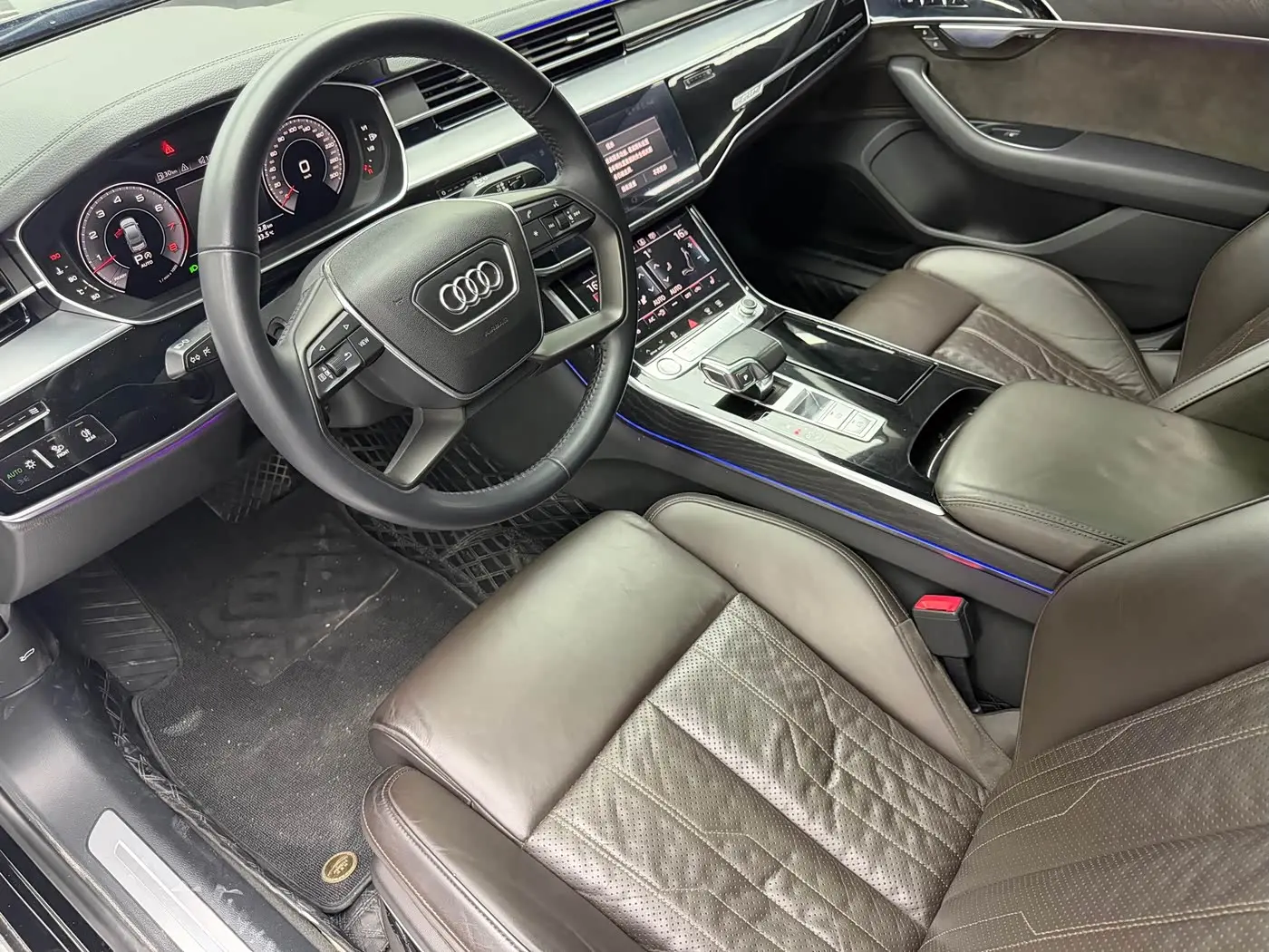 Audi A8 2020 — Photo 7/15