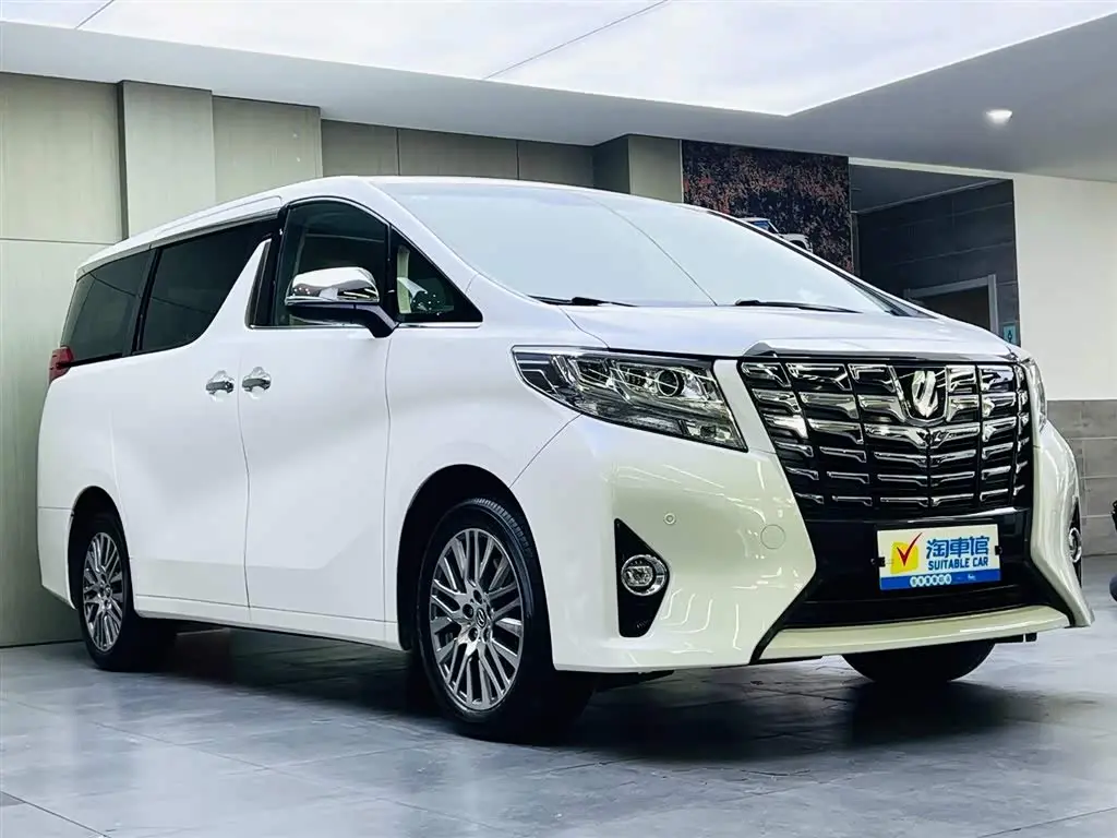 Toyota Alphard 2017 — Photo 3/17