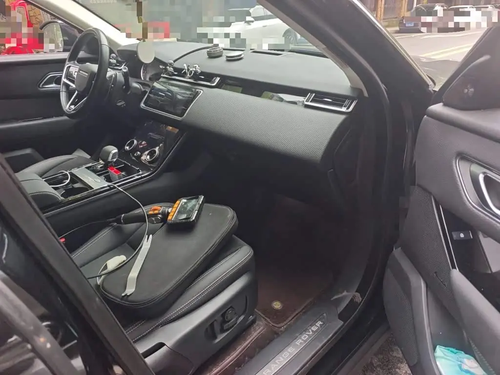 Land Rover Range Rover Velar 2023 — Фото 19/20
