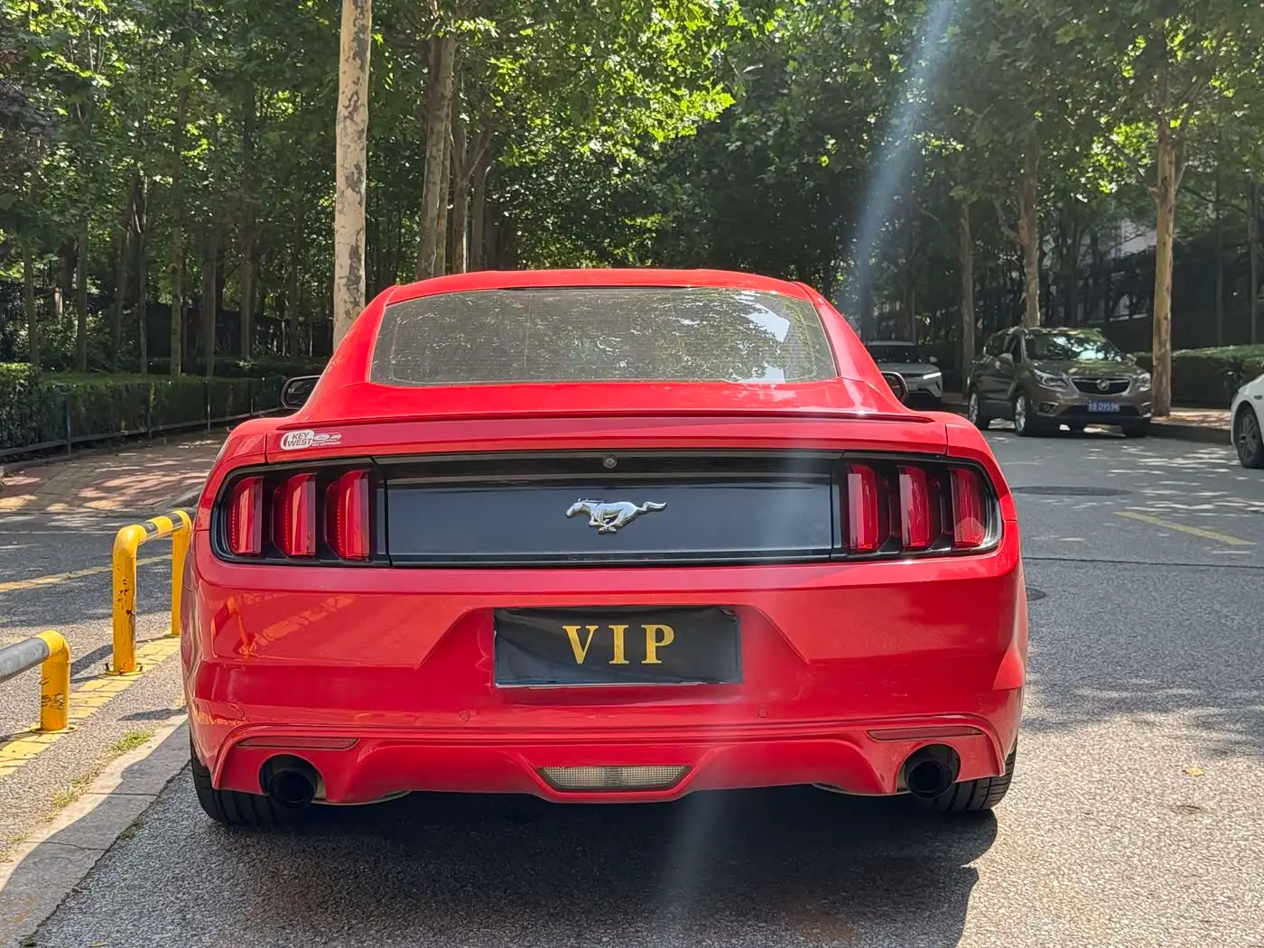 Ford Mustang 2017 — Photo 17/18