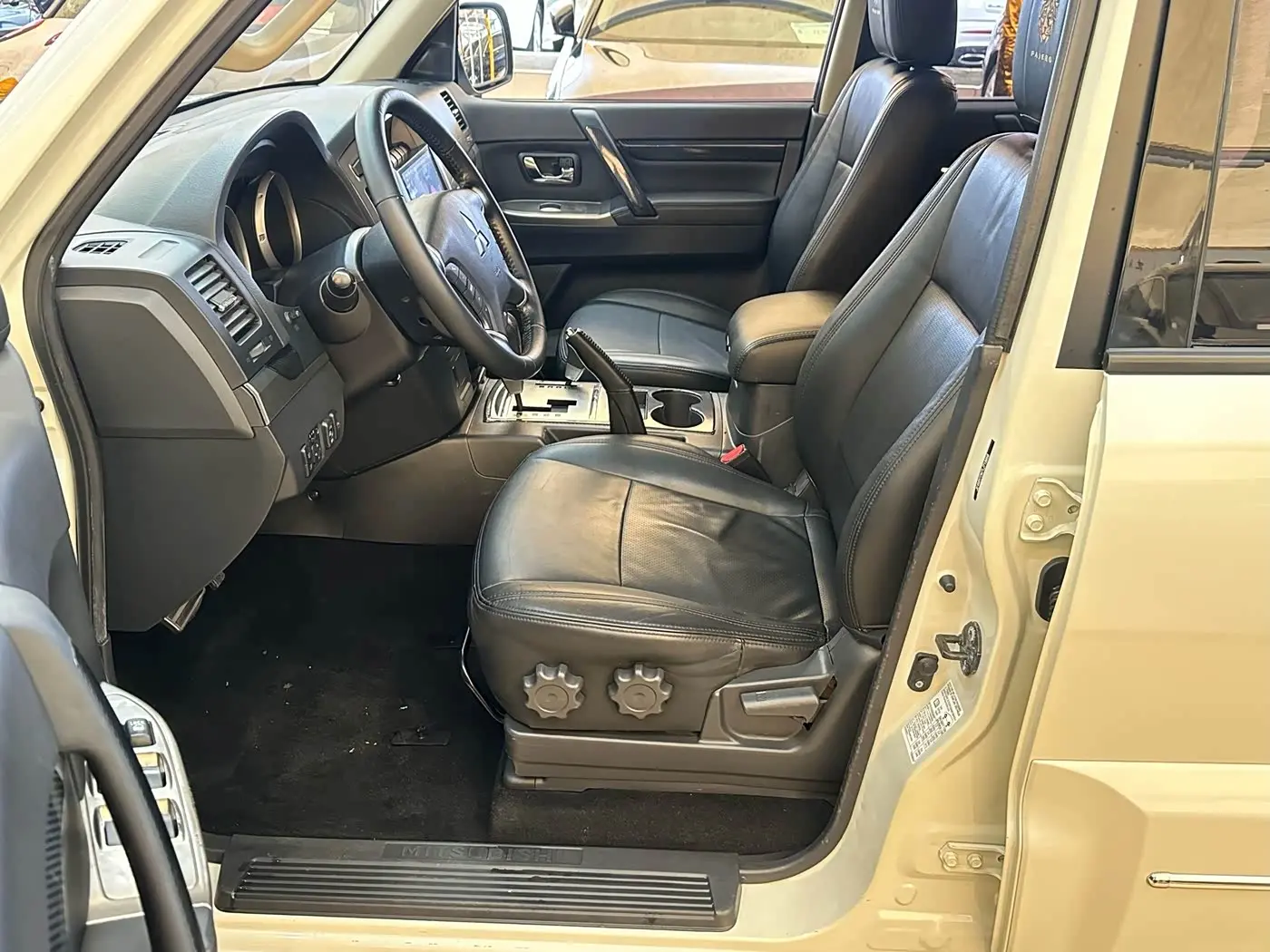 Mitsubishi Pajero 2020 — Şəkil 7/9