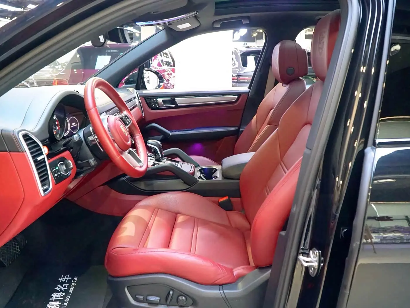 Porsche Cayenne New Energy 2023 — Photo 8/20