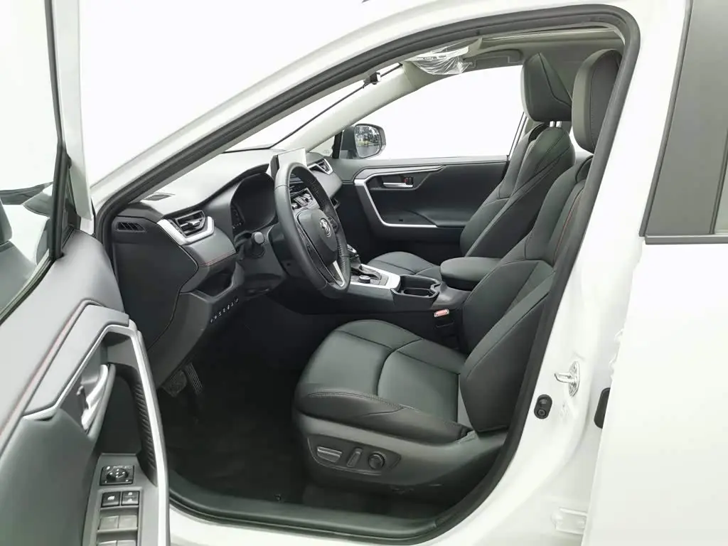 Toyota Wildlander New Energy 2024 — Фото 10/20