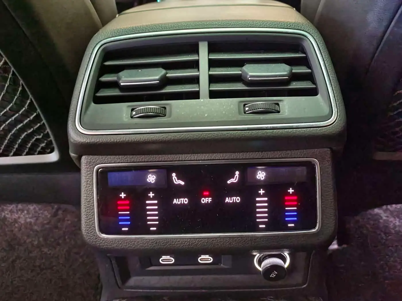 Audi A6L 2024 — Photo 13/20