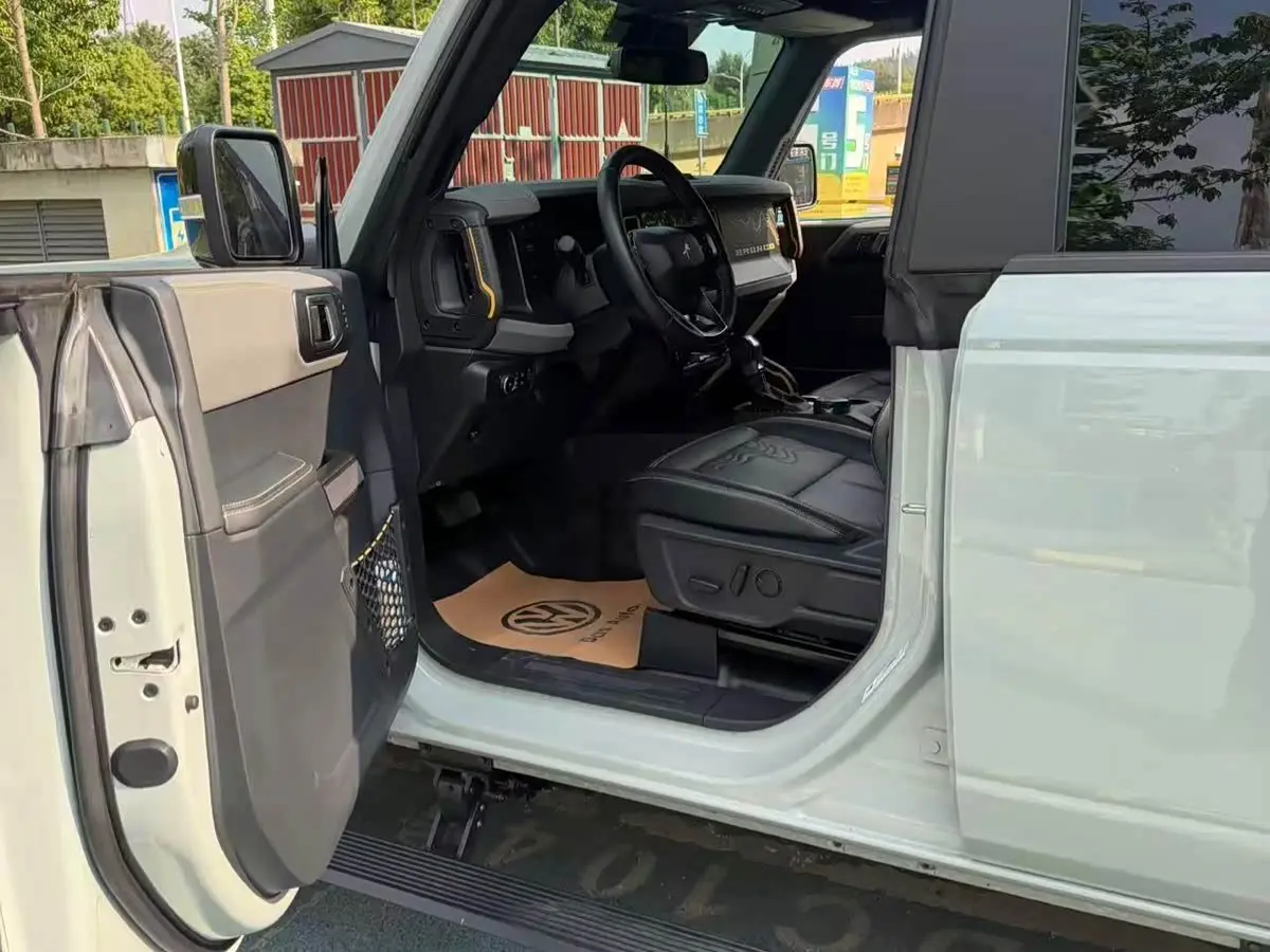 Ford Bronco 2024 — ფოტო 7/14