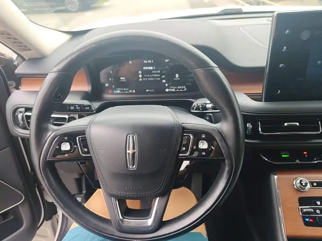 Lincoln Aviator 2024 — Şəkil 15/20