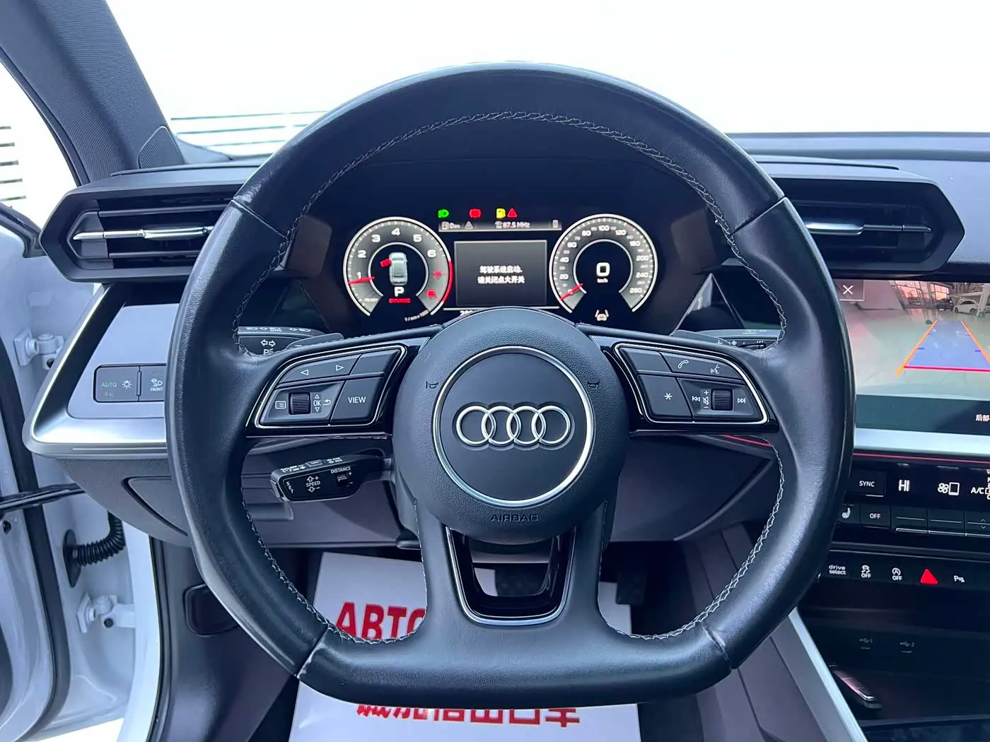 Audi A3 2023 — Фото 11/20