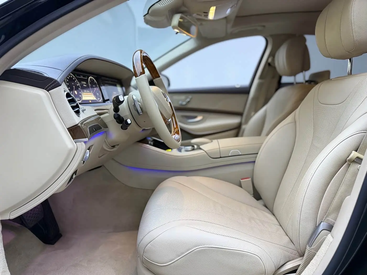 Mercedes-Benz S-Class 2014 — Photo 9/20
