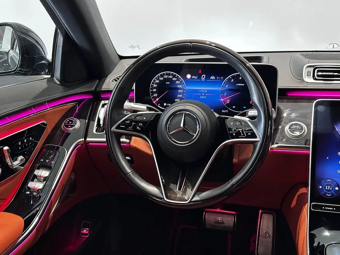 Mercedes-Benz Maybach S-Class 2025 — Фото 15/17