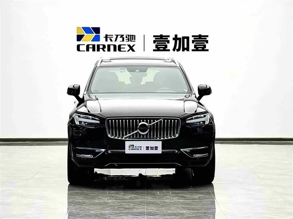 Volvo XC90 2022 — Photo 2/14