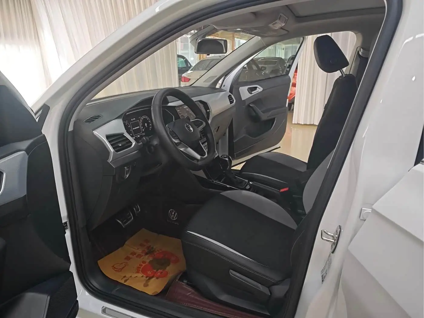 Volkswagen Tanying 2022 — Şəkil 8/18