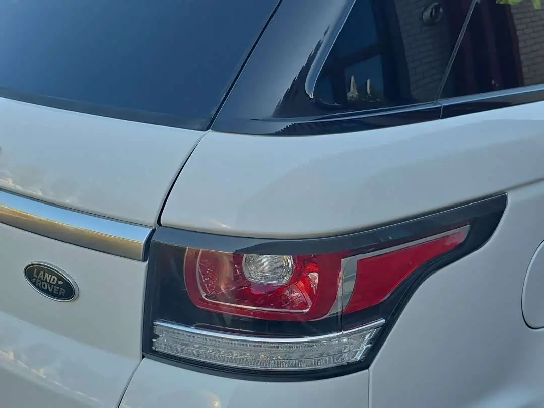 Land Rover Range Rover Sport 2016 — Photo 6/15