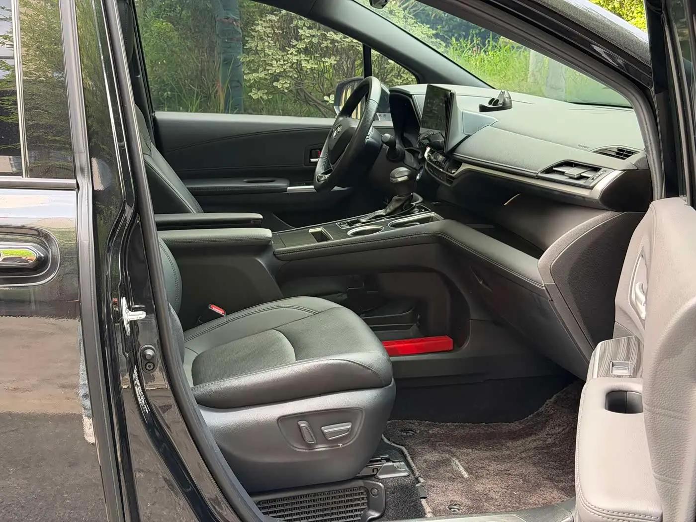 Toyota Sienna 2023 — Şəkil 15/16
