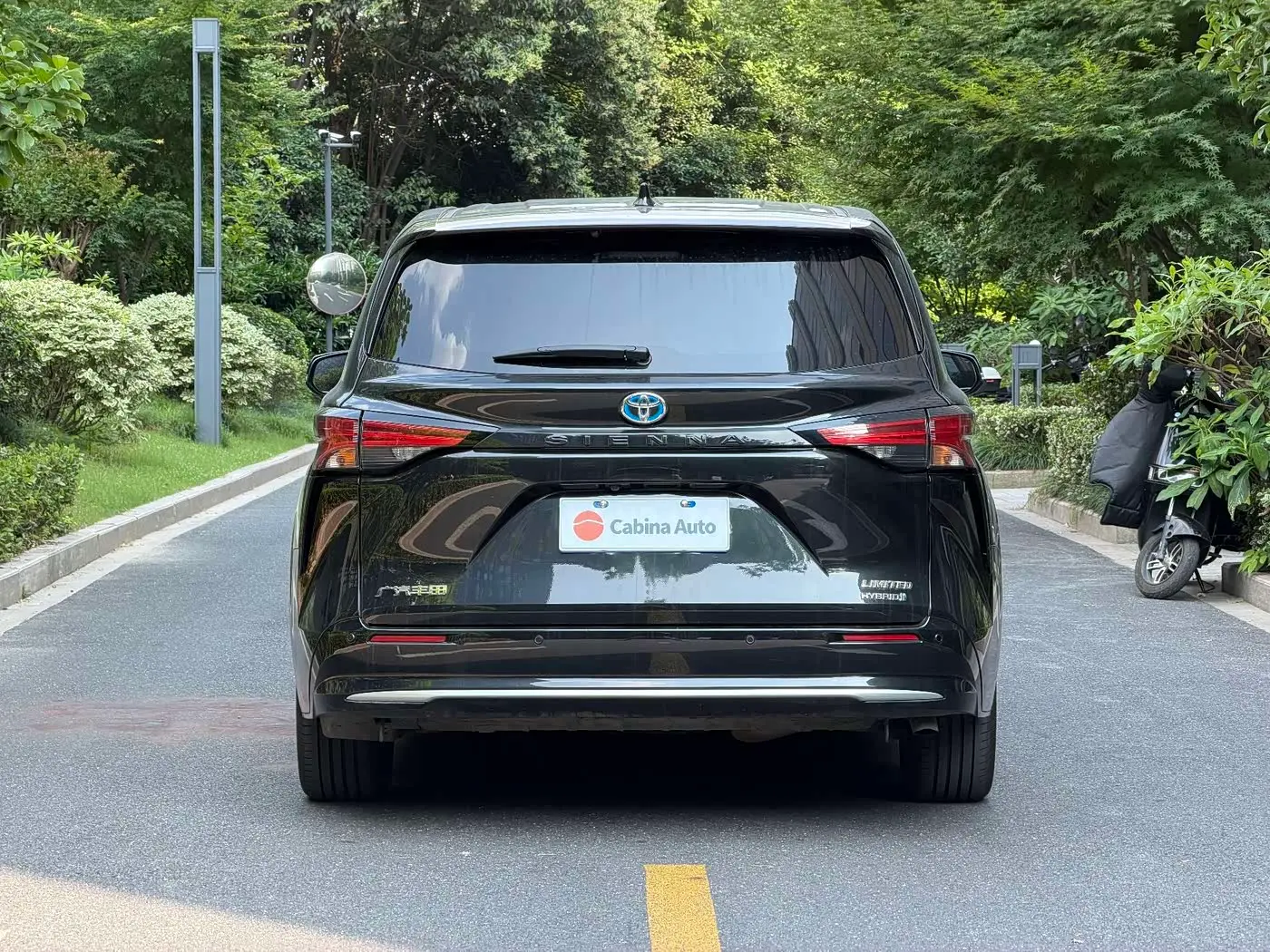 Toyota Sienna 2023 — Şəkil 4/16
