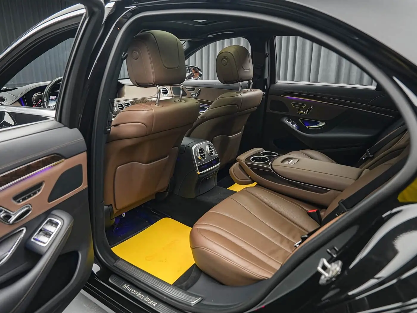 Mercedes-Benz S-Class 2020 — Фото 19/20