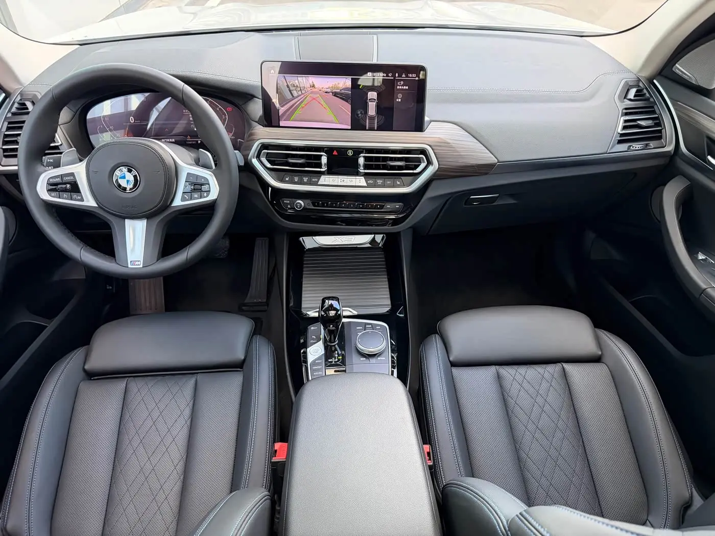BMW X3 2022 — Photo 18/20