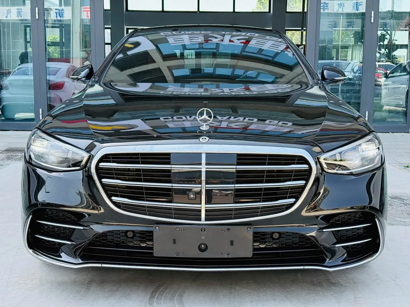 Mercedes-Benz S-Class 2022 — Photo 1/20