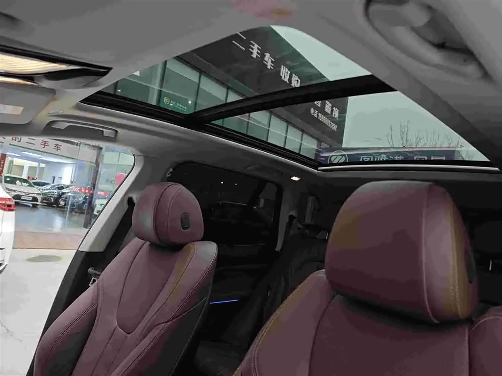 BMW X5 2021 — Photo 13/18