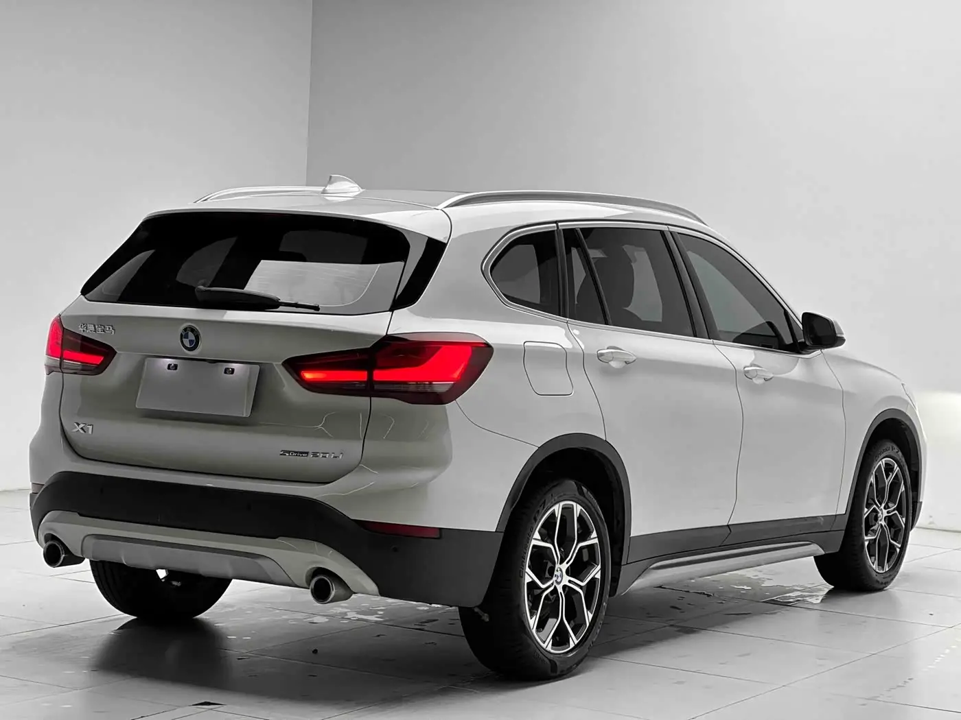 BMW X1 2023 — Photo 9/20
