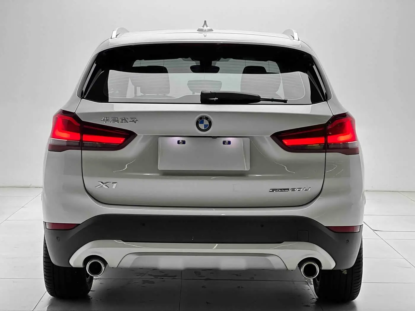 BMW X1 2023 — Photo 8/20